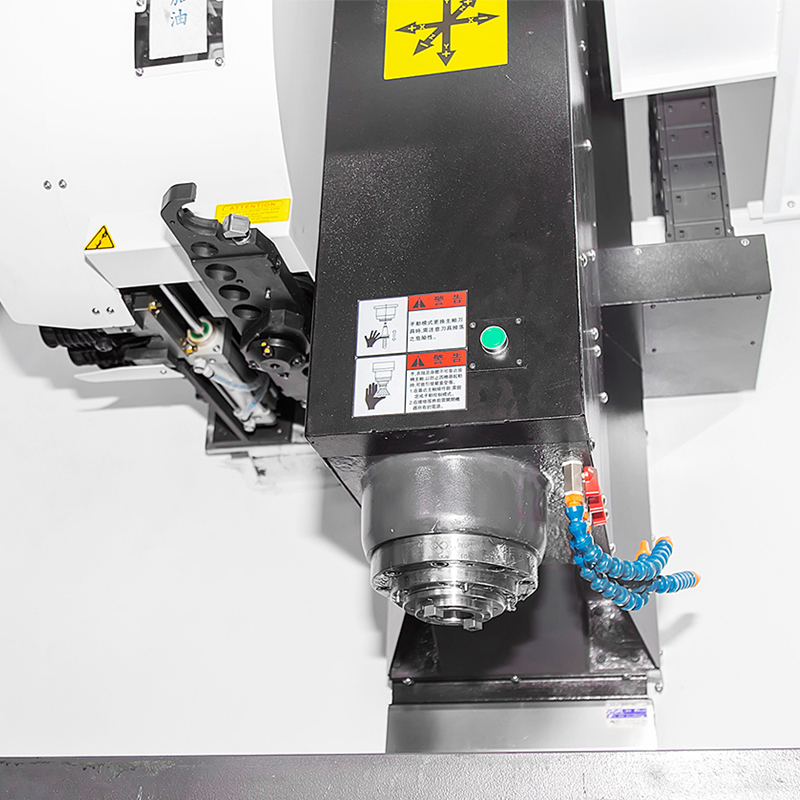 V850L數控(kong)加工中(zhōng)心