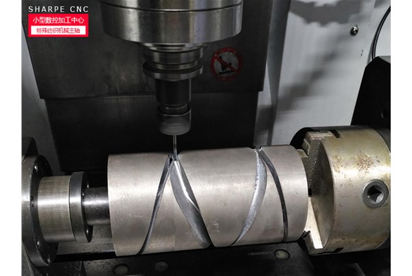  四軸(zhóu)加工中(zhōng)心的加(jiā)工性能(néng)有哪些(xiē)？