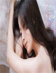 《漂亮的女老师1-玩弄我的三位美艳馊子在线电影》