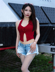 《性xxxxxxx欧美胖老太肥肥-办公室内衣樱花未增删翻译》