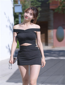 《亚洲熟女乱色综合一区-57xxx》