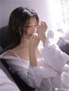 《黑人狂躁日本妞无码A片视频-主人能把遥控器关了嘛》