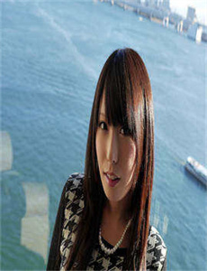 《井川里予视频-美女全光末满18勿进》