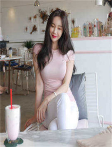 《bgmbgmbgm日本老妇人-黑丝袜视频》